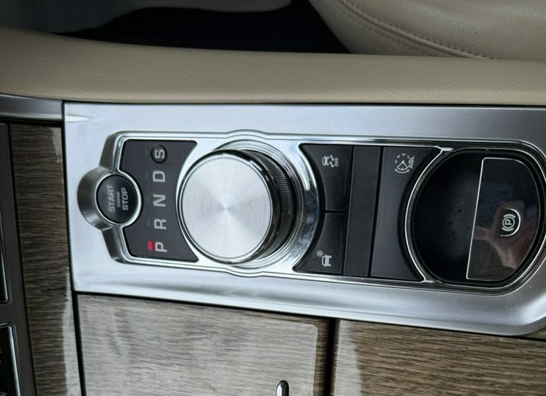 Jaguar XF 2.2 D Premium Red #32