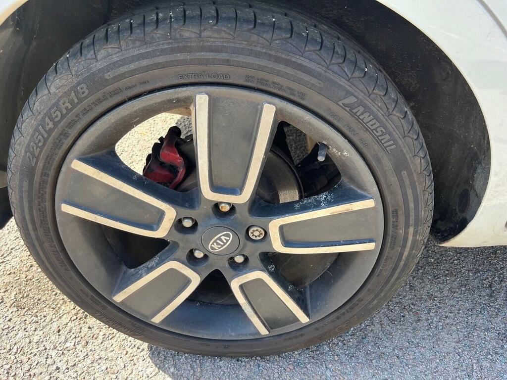 Kia Soul 1.6 Crdi 2 Red #20