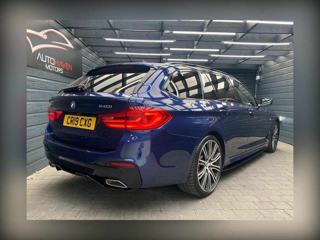 BMW 5 Series 520D M Sport Grey #4