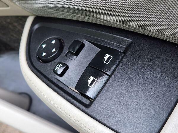 BMW i3 125Kw 33Kwh Black #16