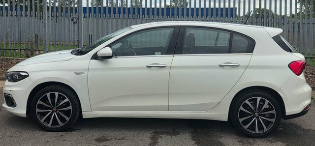 Fiat Tipo 1.4 Mpi Lounge Hatchback Euro 6 White #2
