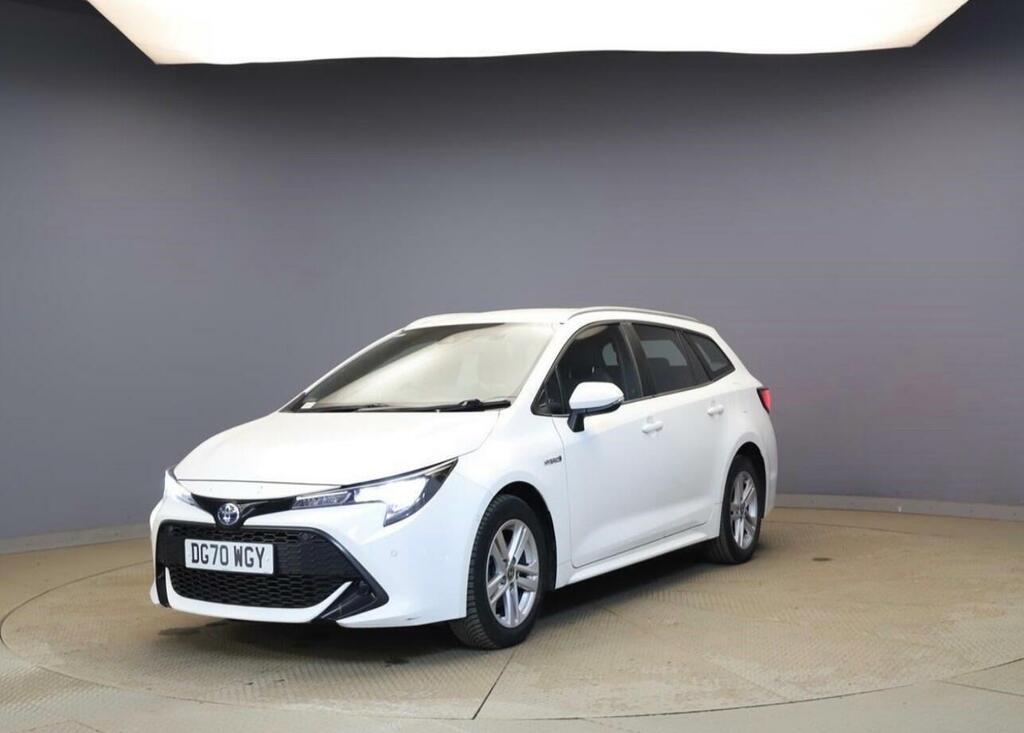 Toyota Corolla Icon Tech White
