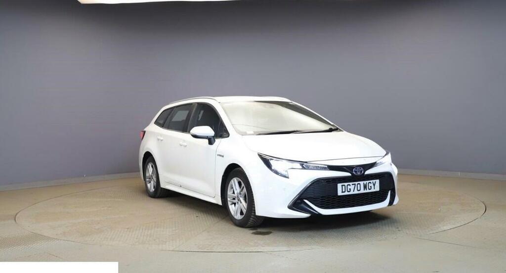 Toyota Corolla Icon Tech White #3
