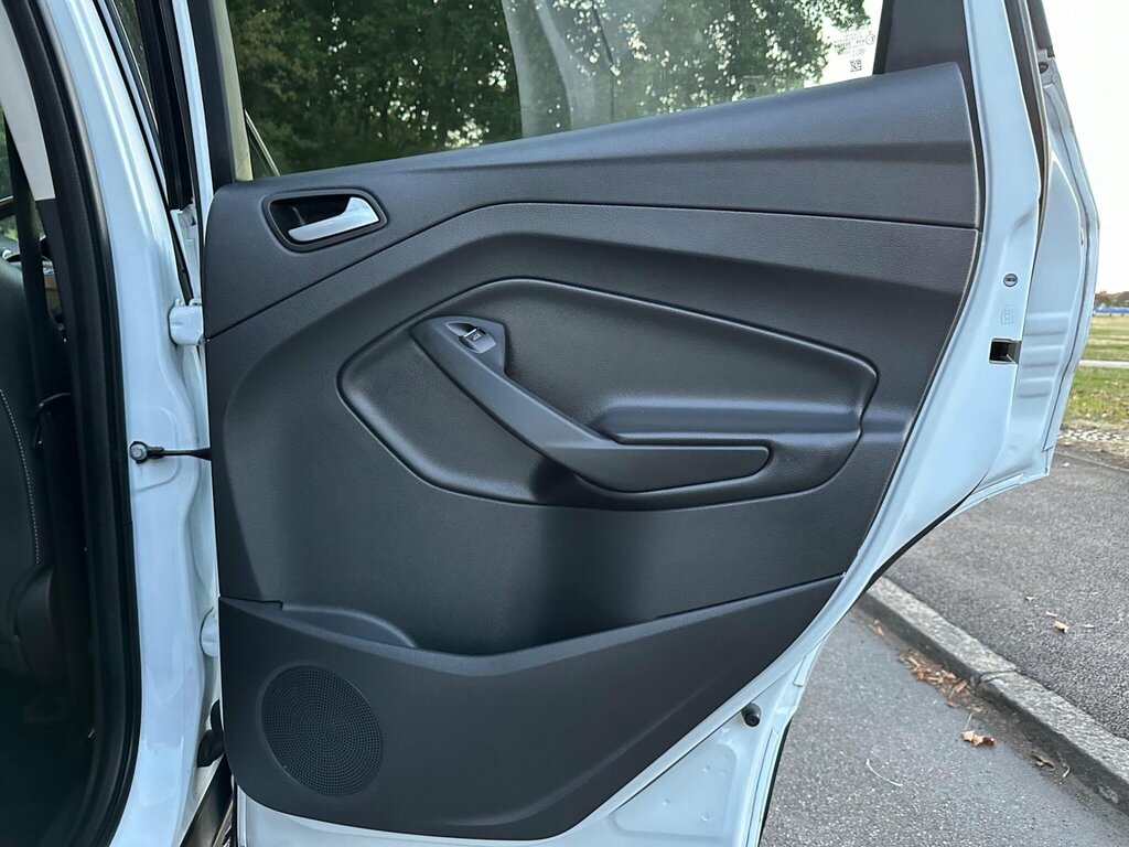 Ford Kuga St-line X Tdci Black #24