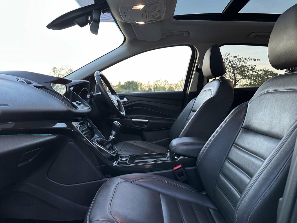 Ford Kuga St-line X Tdci Black #13