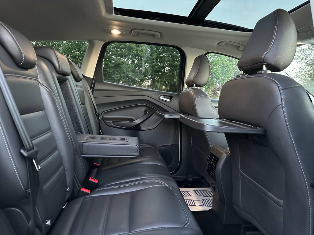 Ford Kuga St-line X Tdci Black #23