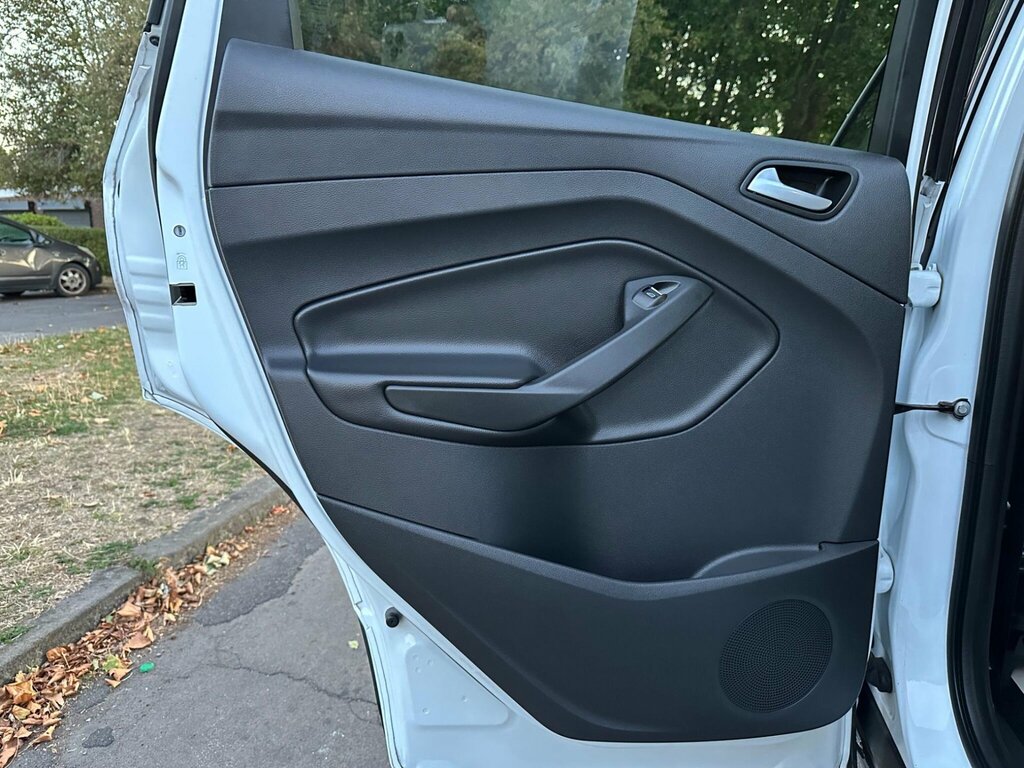 Ford Kuga St-line X Tdci Black #17