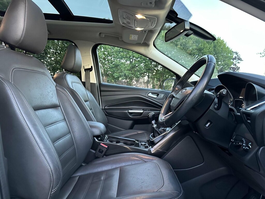 Ford Kuga St-line X Tdci Black #27