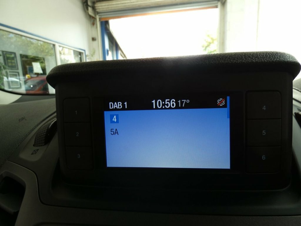Ford Grand Tourneo Connect 1.5 Ecoblue 120 Titanium Powershift Grey #35
