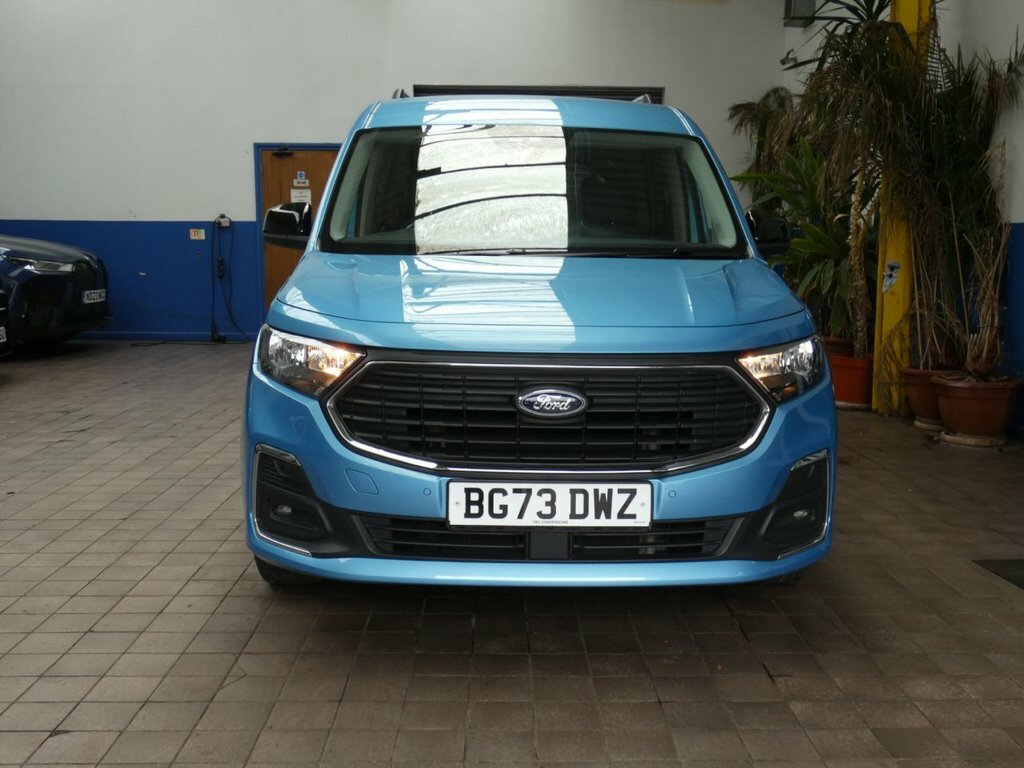 Ford Grand Tourneo Connect 1.5L Titanium Blue #4