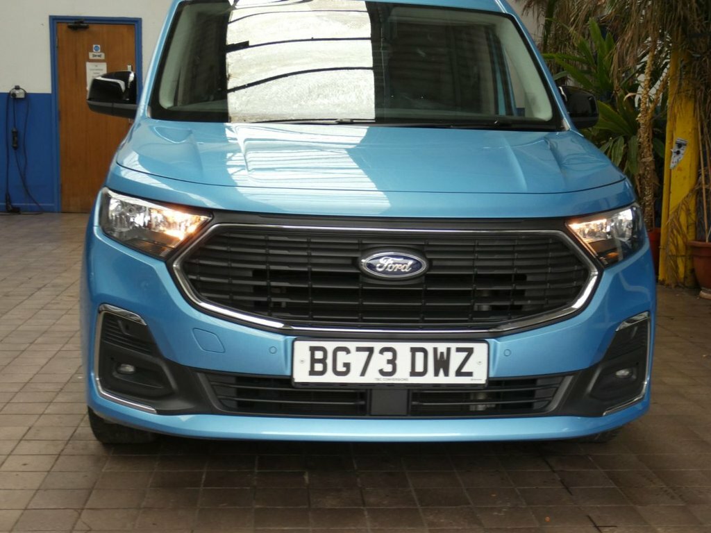 Ford Grand Tourneo Connect 1.5L Titanium Blue #3