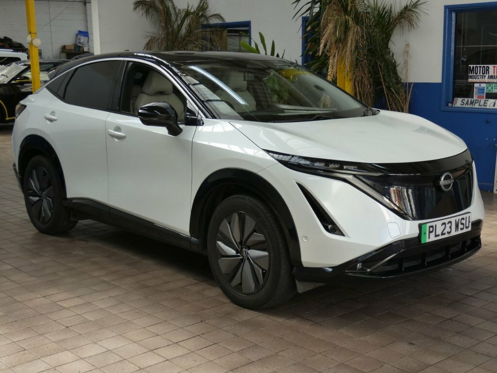 Nissan Ariya Suv White #6