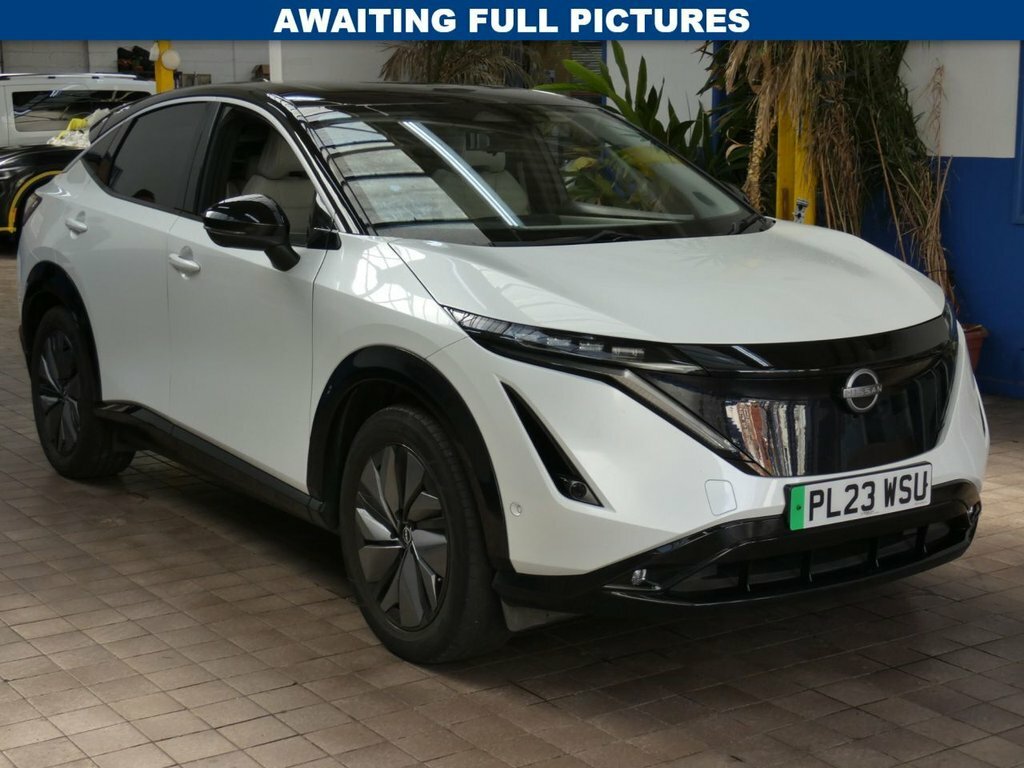 Nissan Ariya Suv White #2