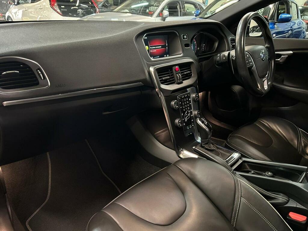 Volvo V40 Hatchback Blue #28