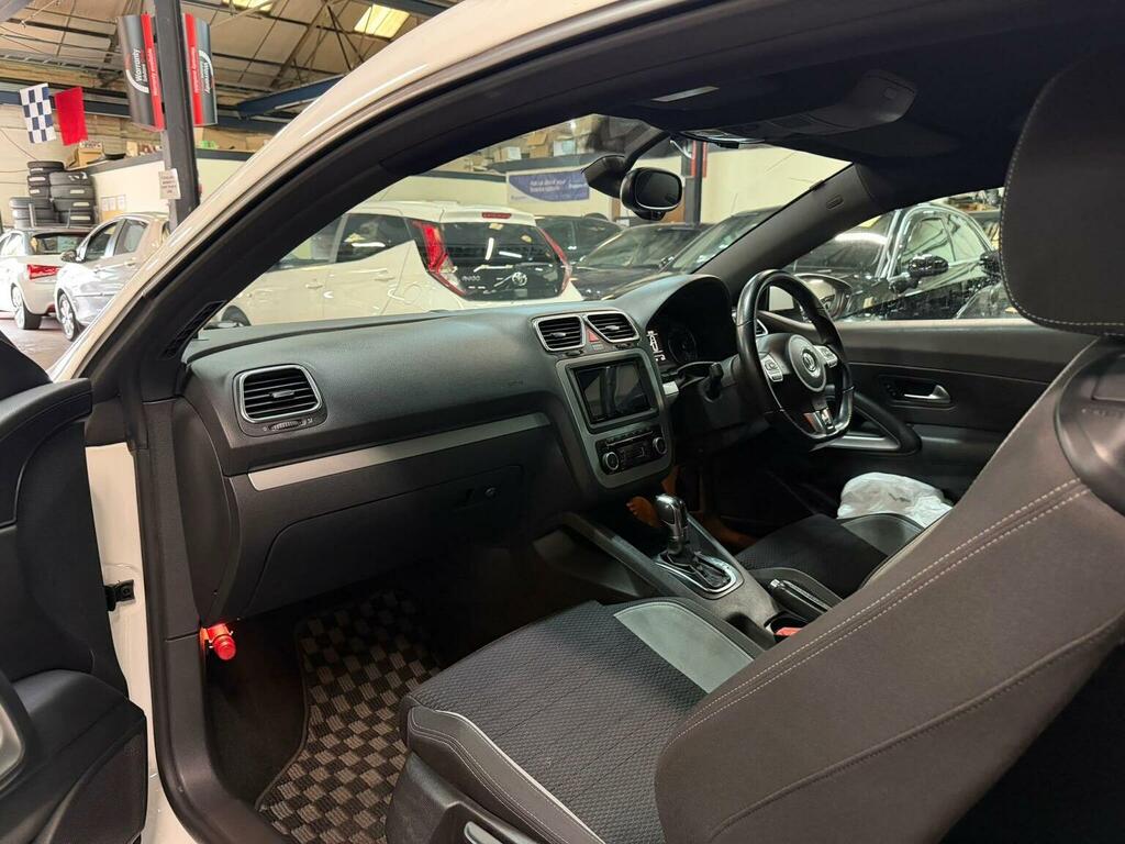 Volkswagen Scirocco 2.0 Tdi Bluemotion Tech Gt Euro 5 Ss Red #17