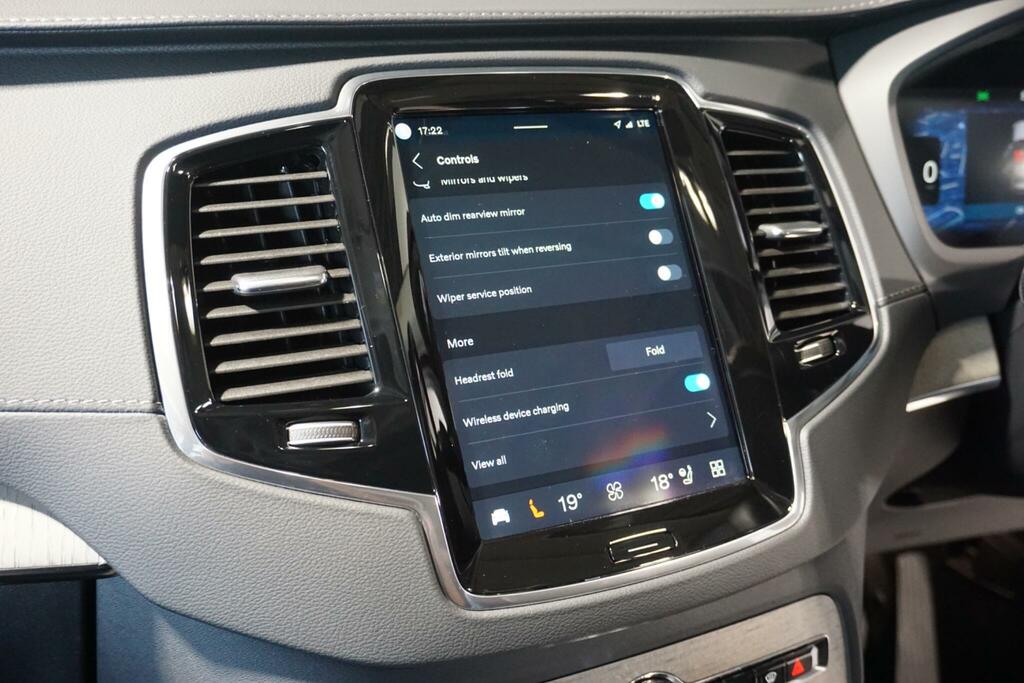 Volvo XC90 Plus Blue #60