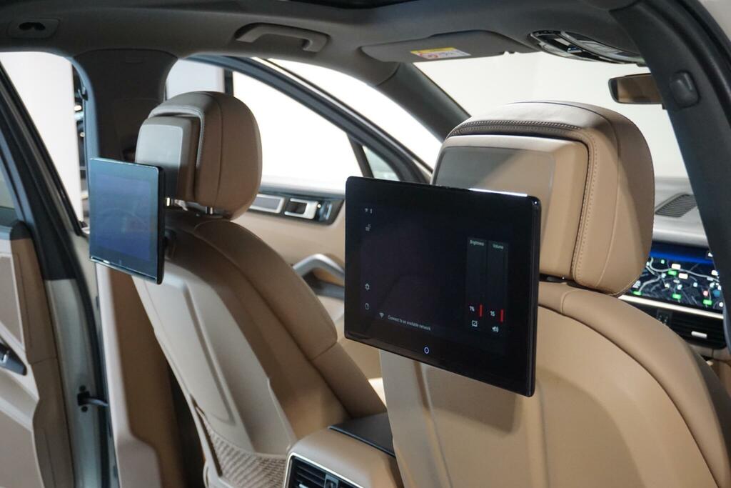 Porsche Cayenne Platinum Edition Tiptronic S Black #52