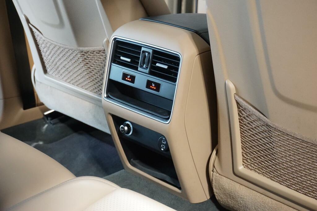 Porsche Cayenne Platinum Edition Tiptronic S Black #63