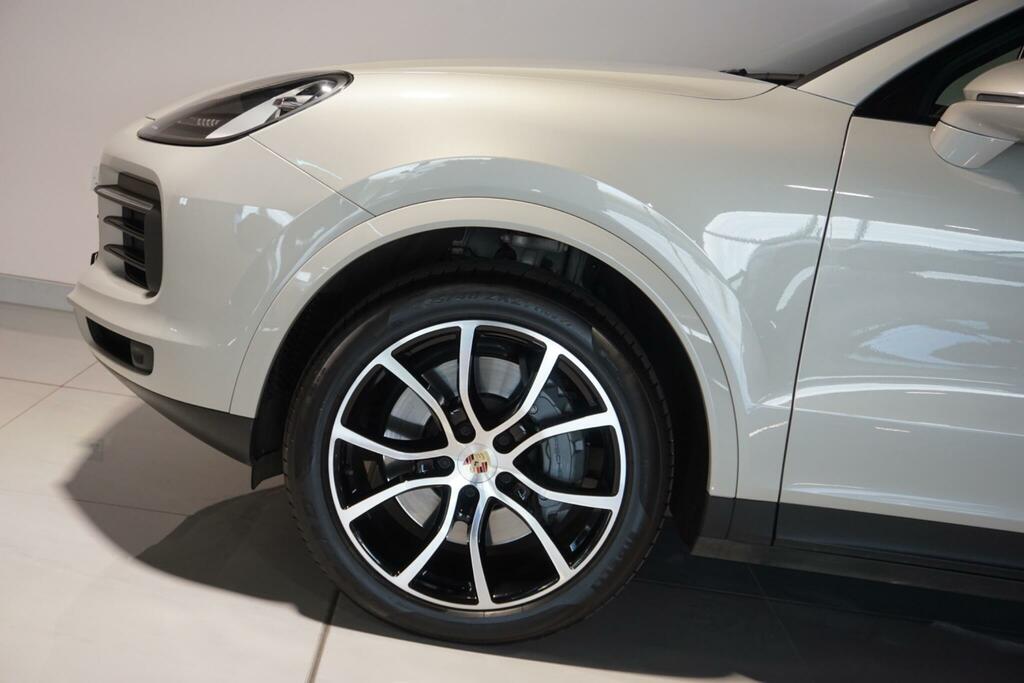 Porsche Cayenne Platinum Edition Tiptronic S Black #44