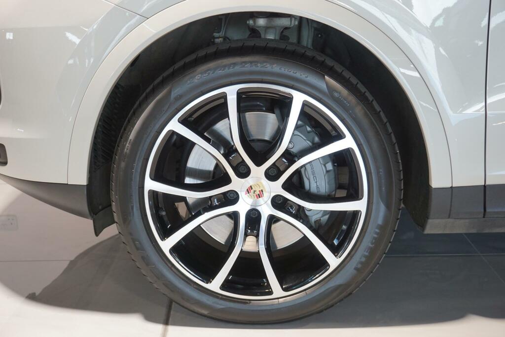 Porsche Cayenne Platinum Edition Tiptronic S Black #74