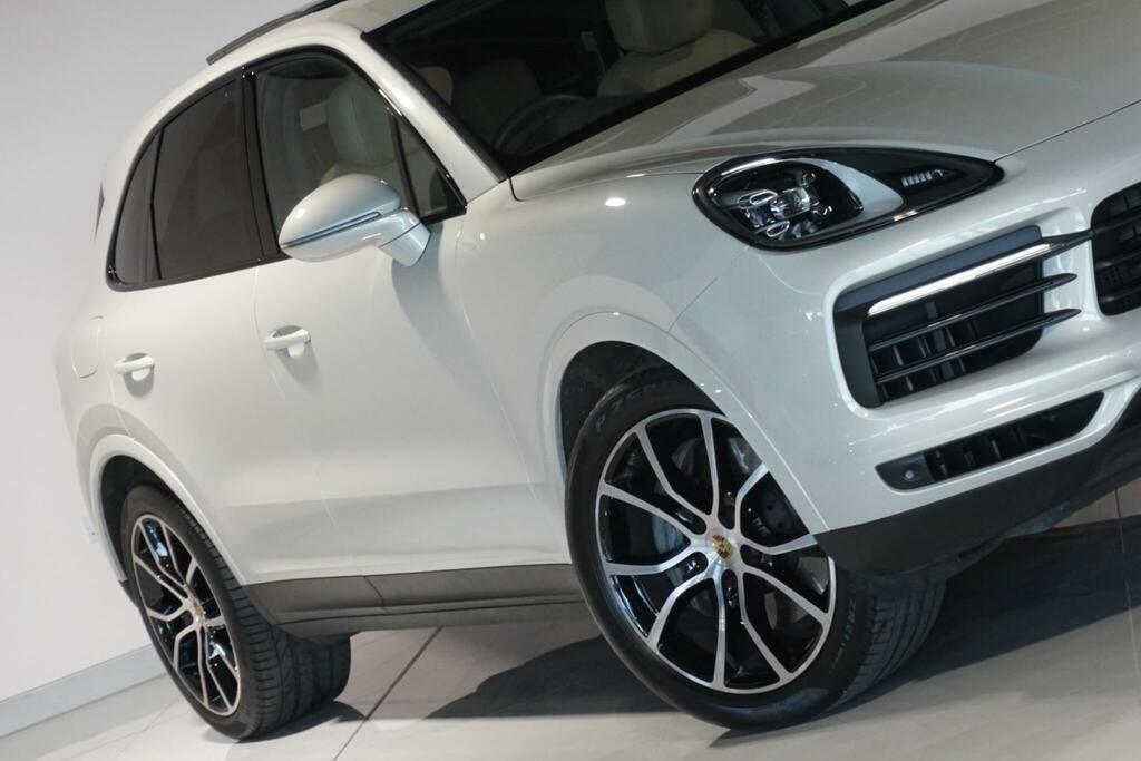 Porsche Cayenne Platinum Edition Tiptronic S Black #38