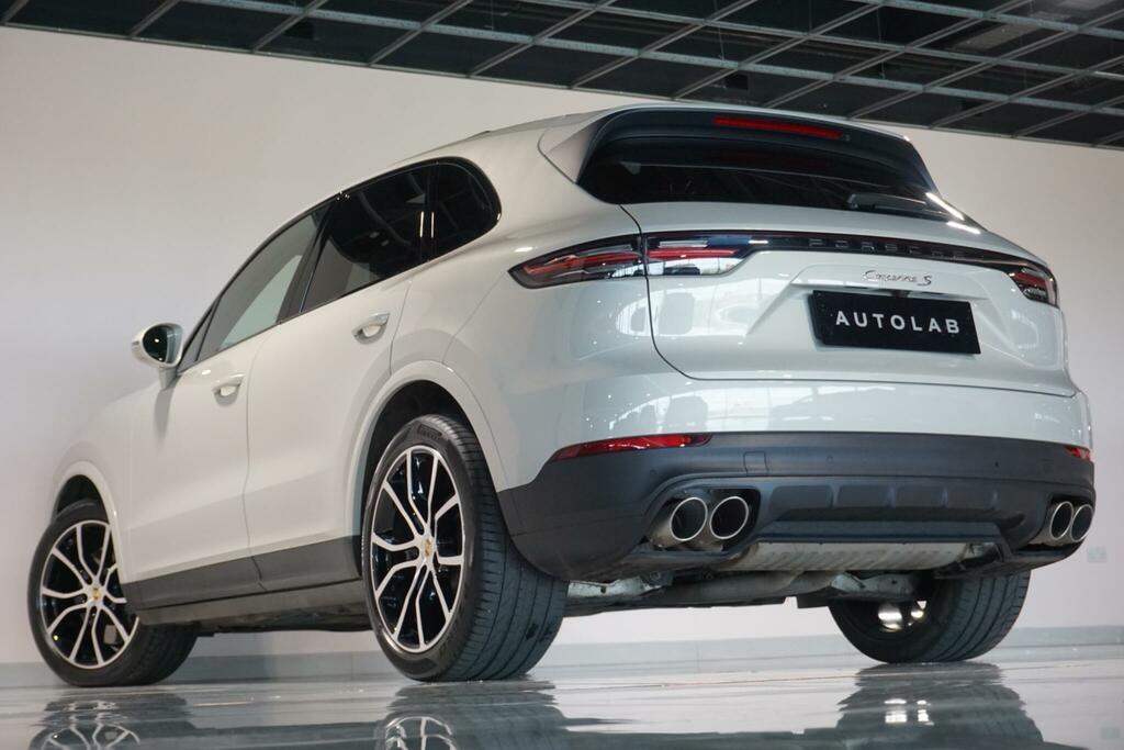 Porsche Cayenne Platinum Edition Tiptronic S Black #26