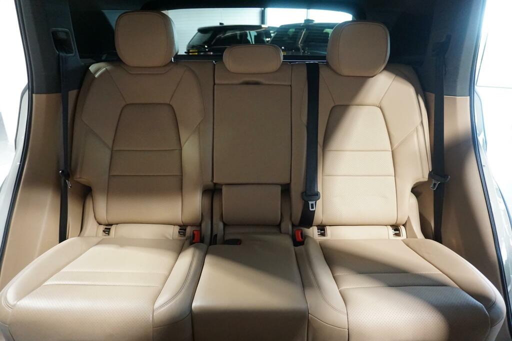 Porsche Cayenne Platinum Edition Tiptronic S Black #8