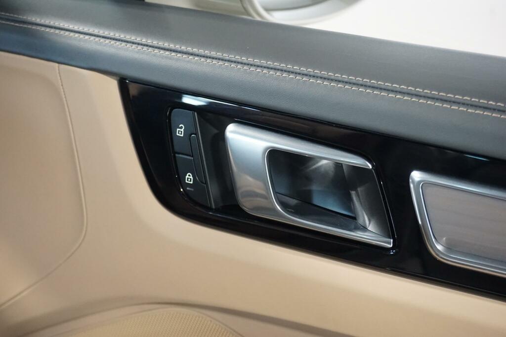 Porsche Cayenne Platinum Edition Tiptronic S Black #65