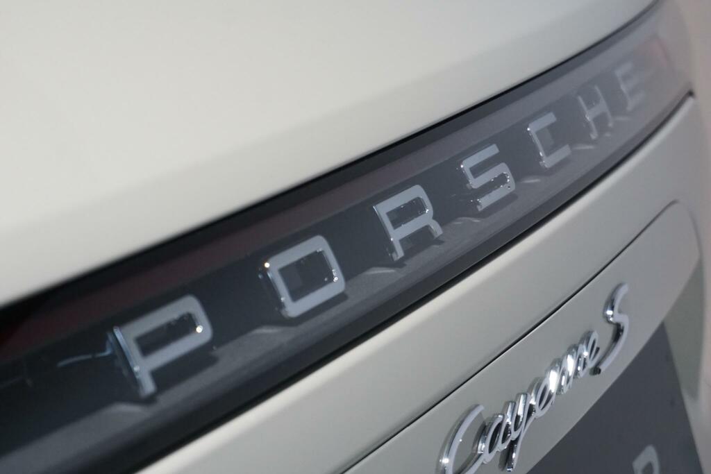 Porsche Cayenne Platinum Edition Tiptronic S Black #75
