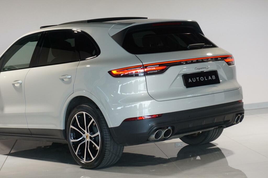 Porsche Cayenne Platinum Edition Tiptronic S Black #37
