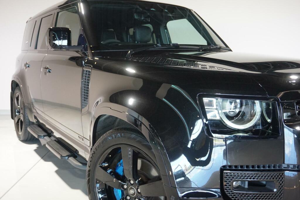 Land Rover Defender 110 X-dynamic S Grey #50