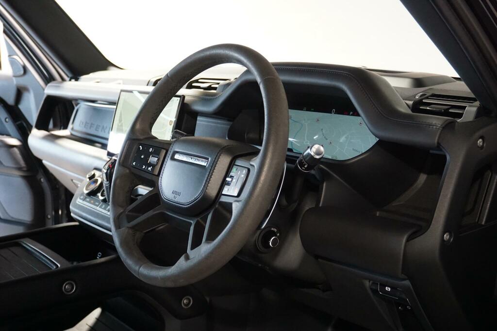 Land Rover Defender 110 X-dynamic S Grey #10