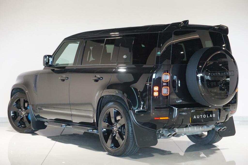 Land Rover Defender 110 X-dynamic S Grey #39