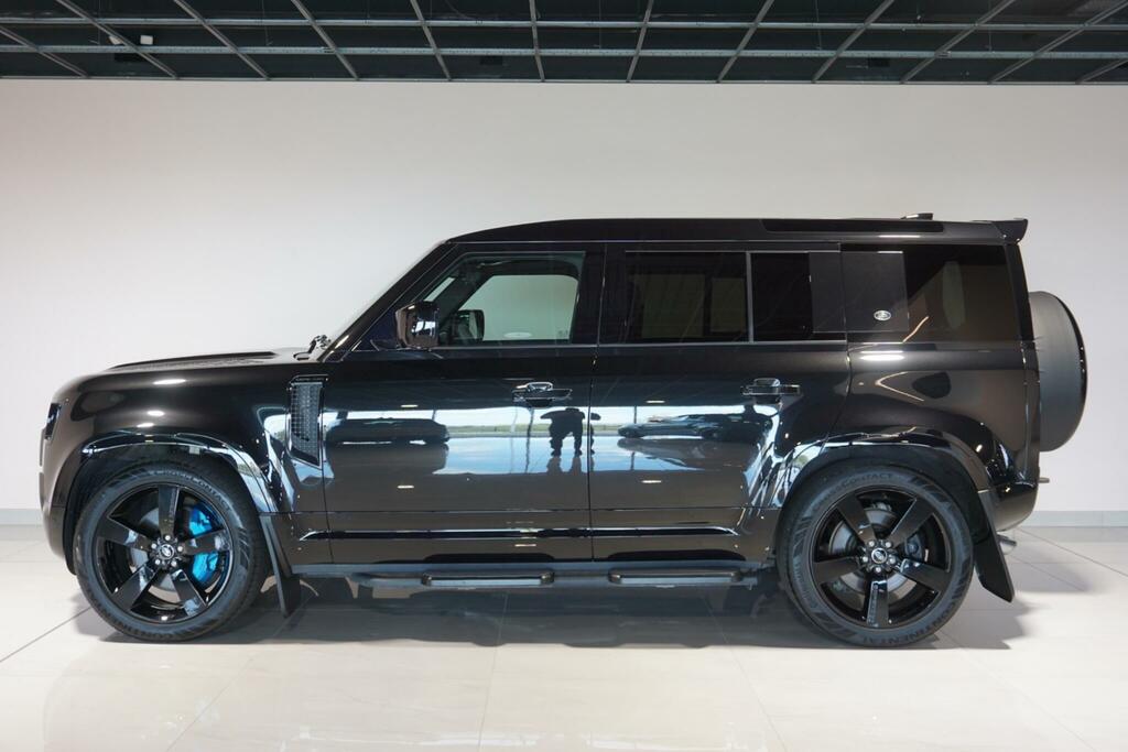 Land Rover Defender 110 X-dynamic S Grey #34
