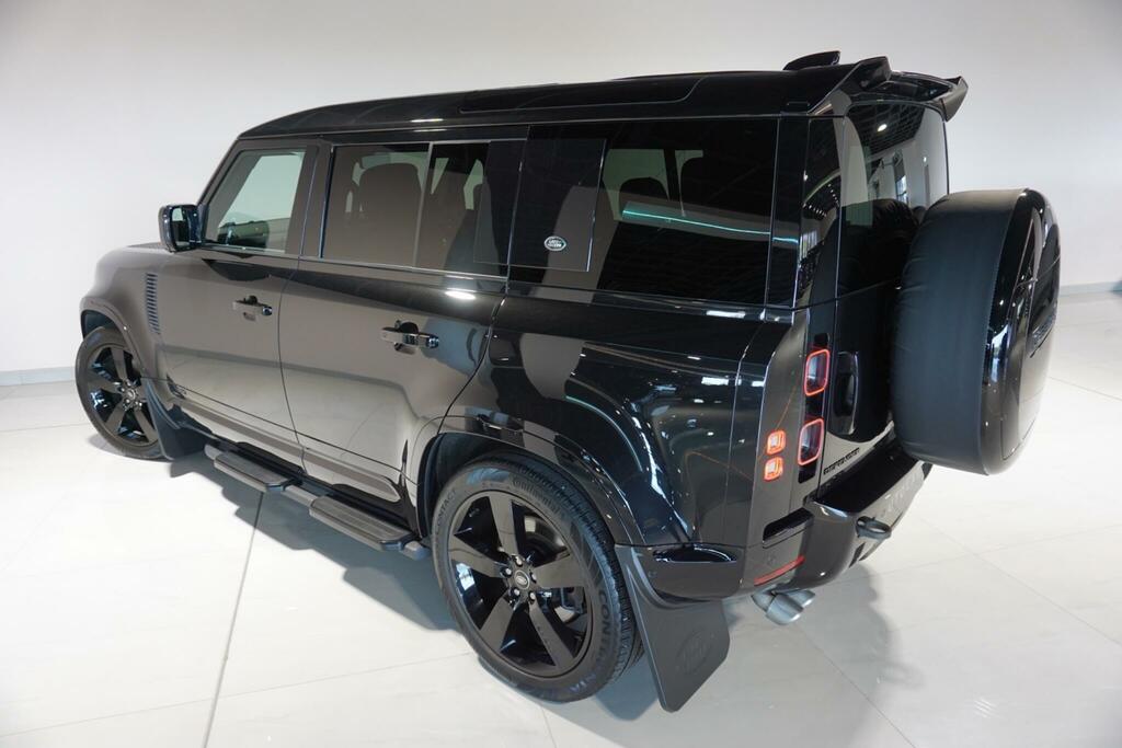 Land Rover Defender 110 X-dynamic S Grey #37