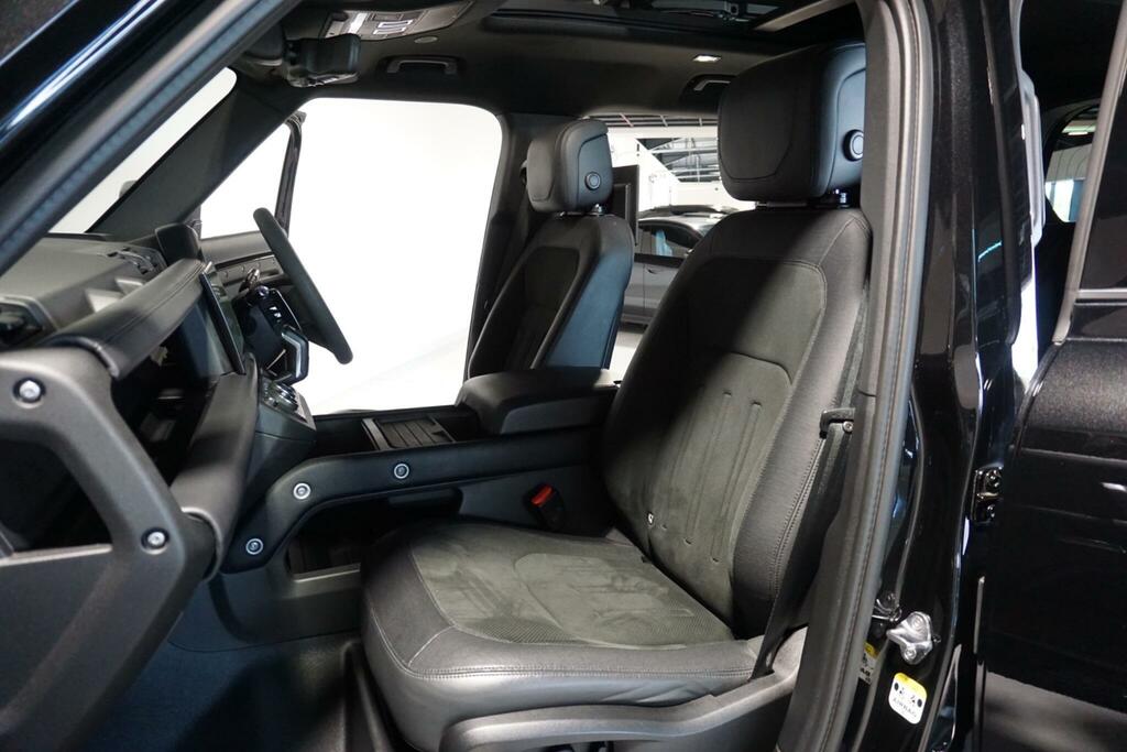 Land Rover Defender 110 X-dynamic S Grey #53