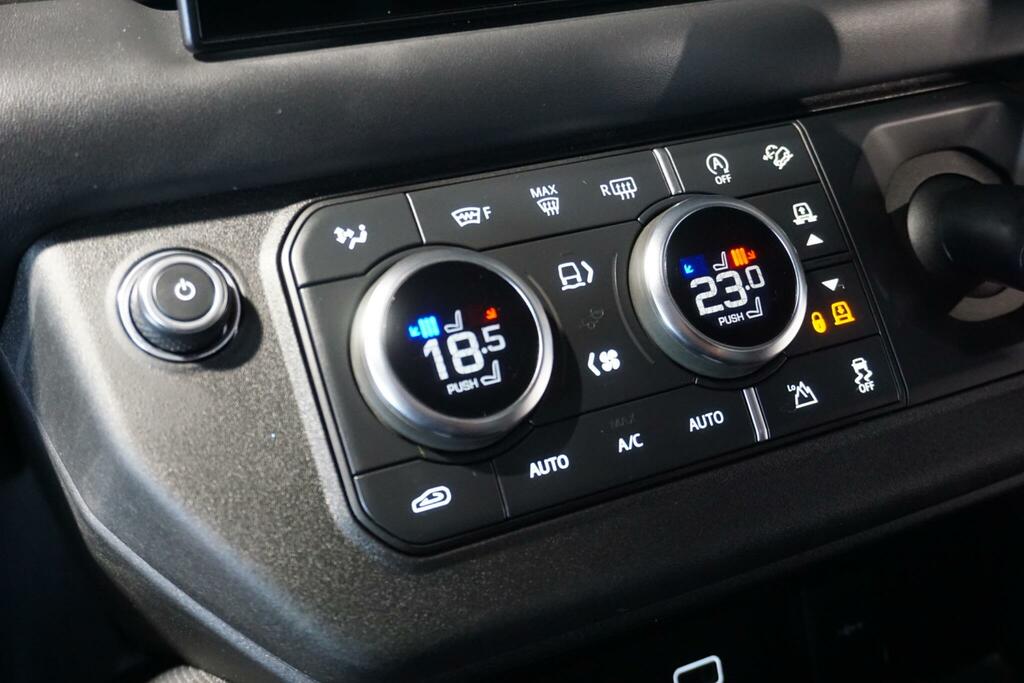 Land Rover Defender 110 X-dynamic S Grey #64
