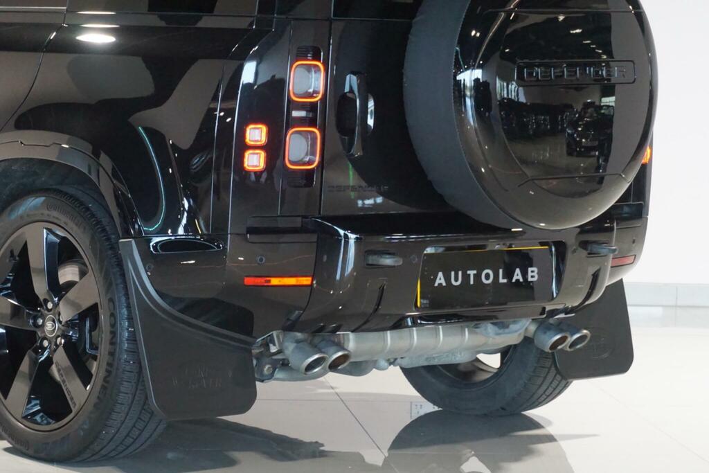 Land Rover Defender 110 X-dynamic S Grey #45