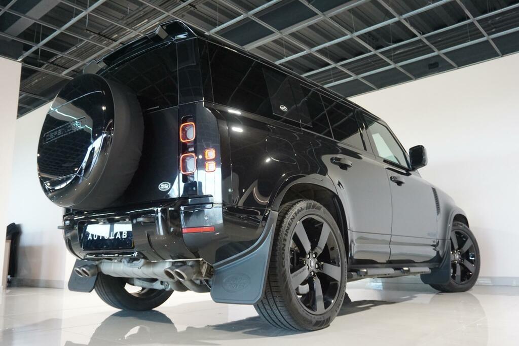 Land Rover Defender 110 X-dynamic S Grey #32