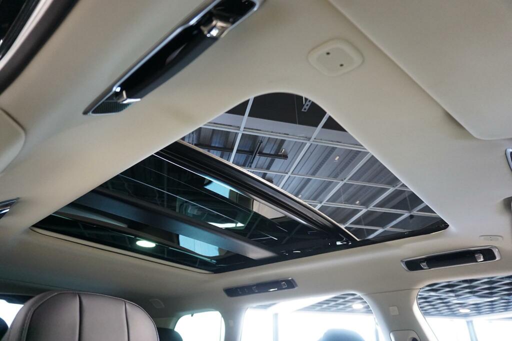Land Rover Range Rover Sv Red #8