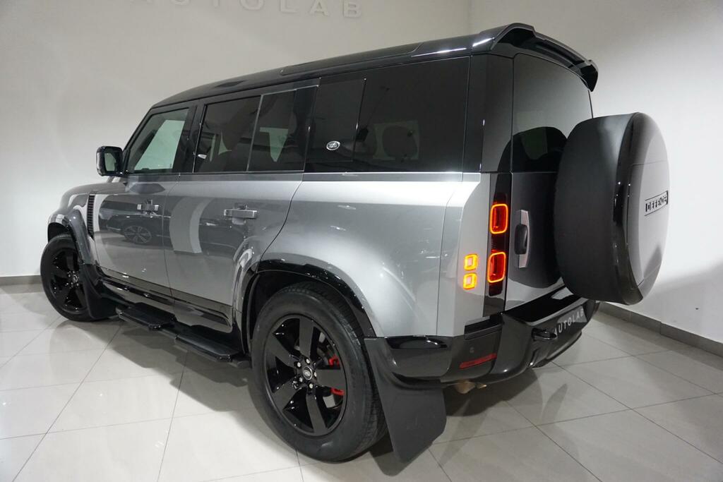 Land Rover Defender 110 X-dynamic Hse Black #23
