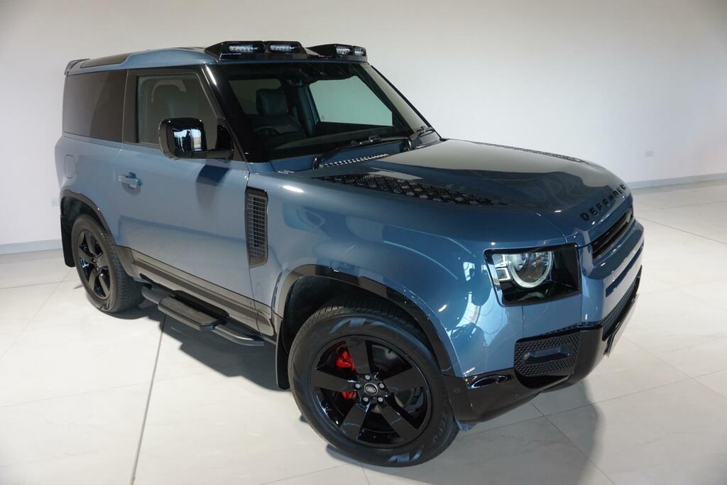 Land Rover Defender 90 X-dynamic Hse Black #31