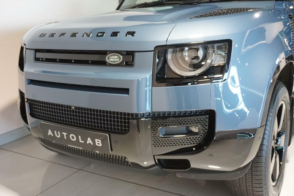 Land Rover Defender 90 X-dynamic Hse Black #57