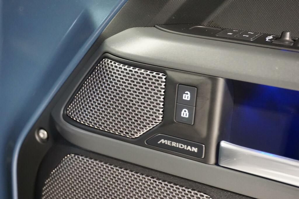 Land Rover Defender 90 X-dynamic Hse Black #15
