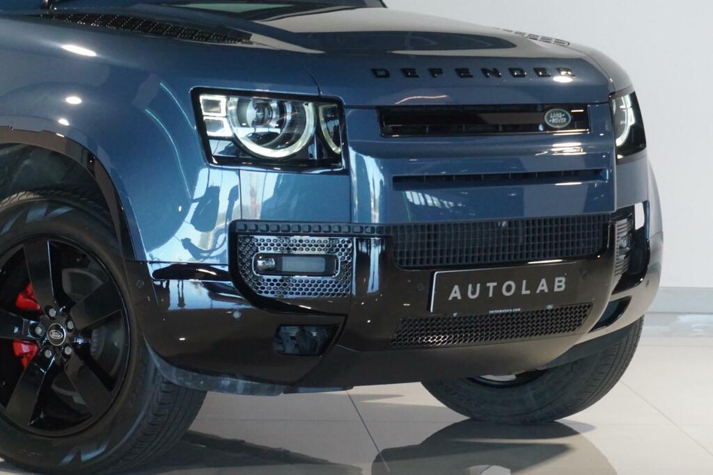 Land Rover Defender 90 X-dynamic Hse Black #39