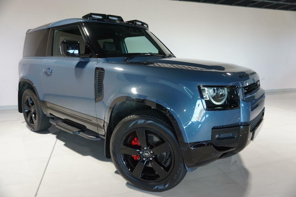 Land Rover Defender 90 X-dynamic Hse Black #18