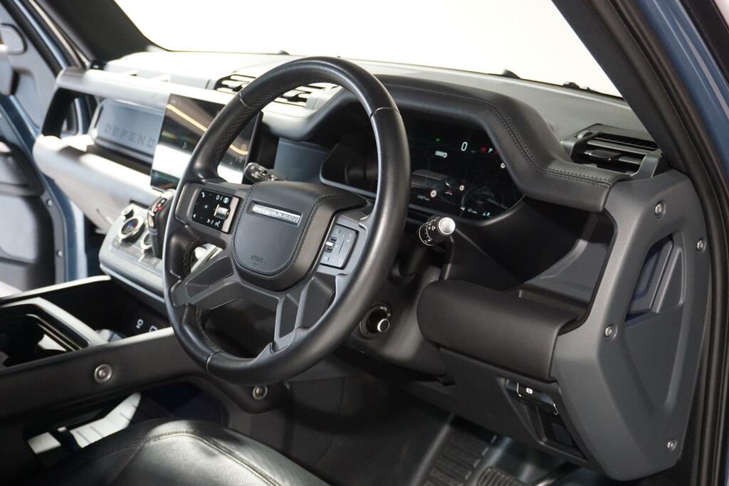 Land Rover Defender 90 X-dynamic Hse Black #9