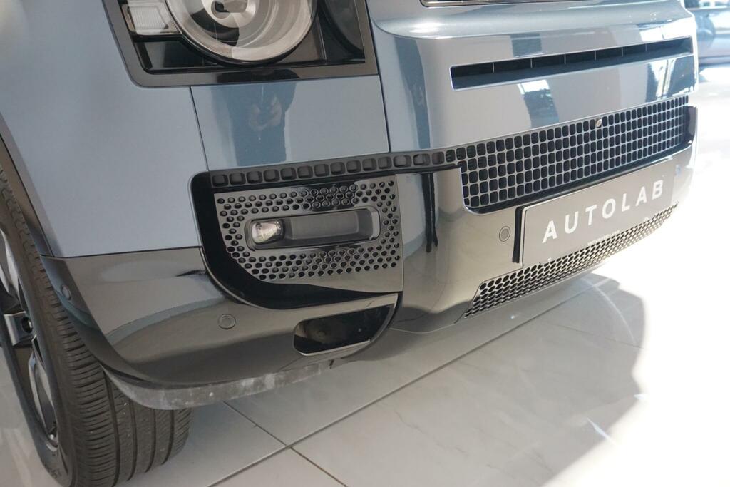 Land Rover Defender 90 X-dynamic Hse Black #59