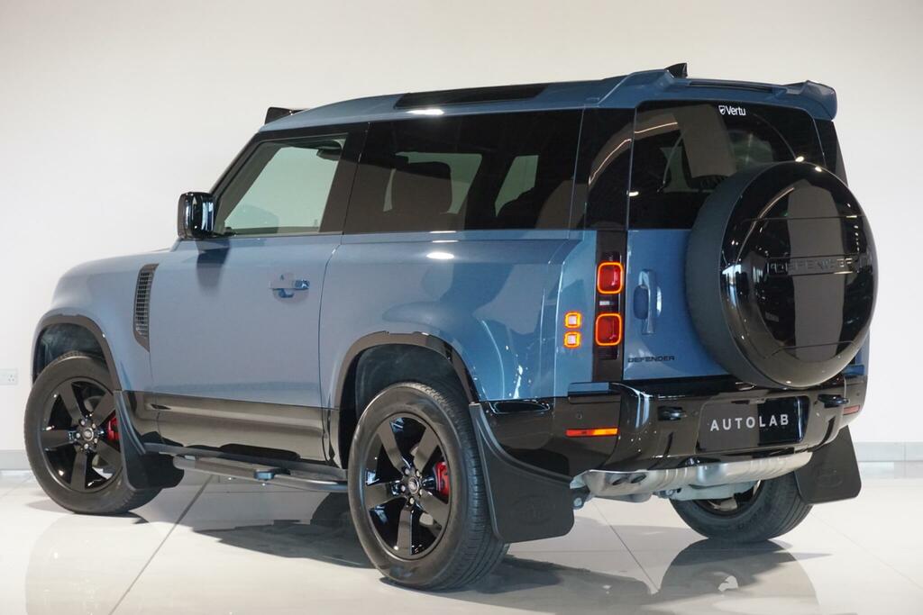 Land Rover Defender 90 X-dynamic Hse Black #34