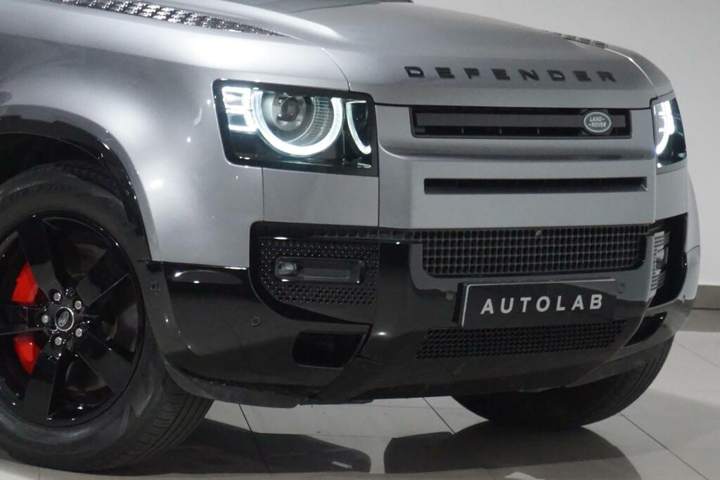 Land Rover Defender 110 3.0 D300 X-dynamic Hse White #41